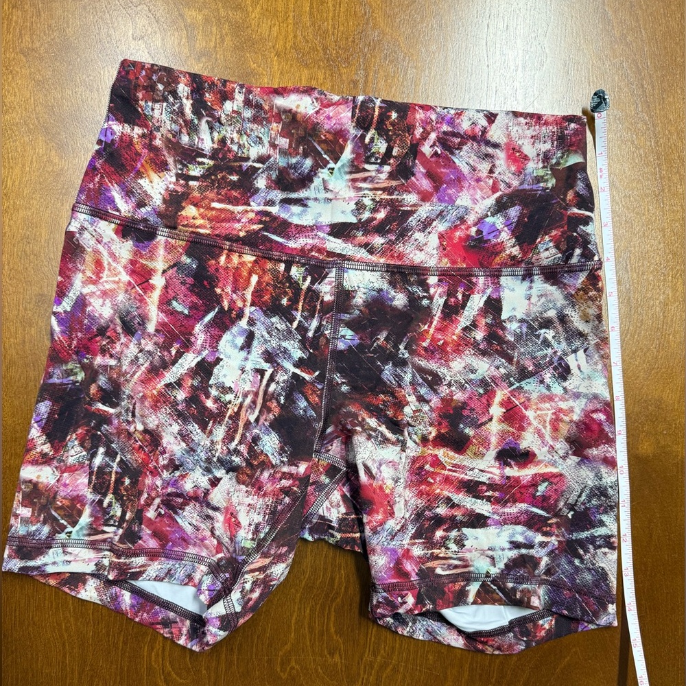 Wunder Train HR Short lululemon size 10